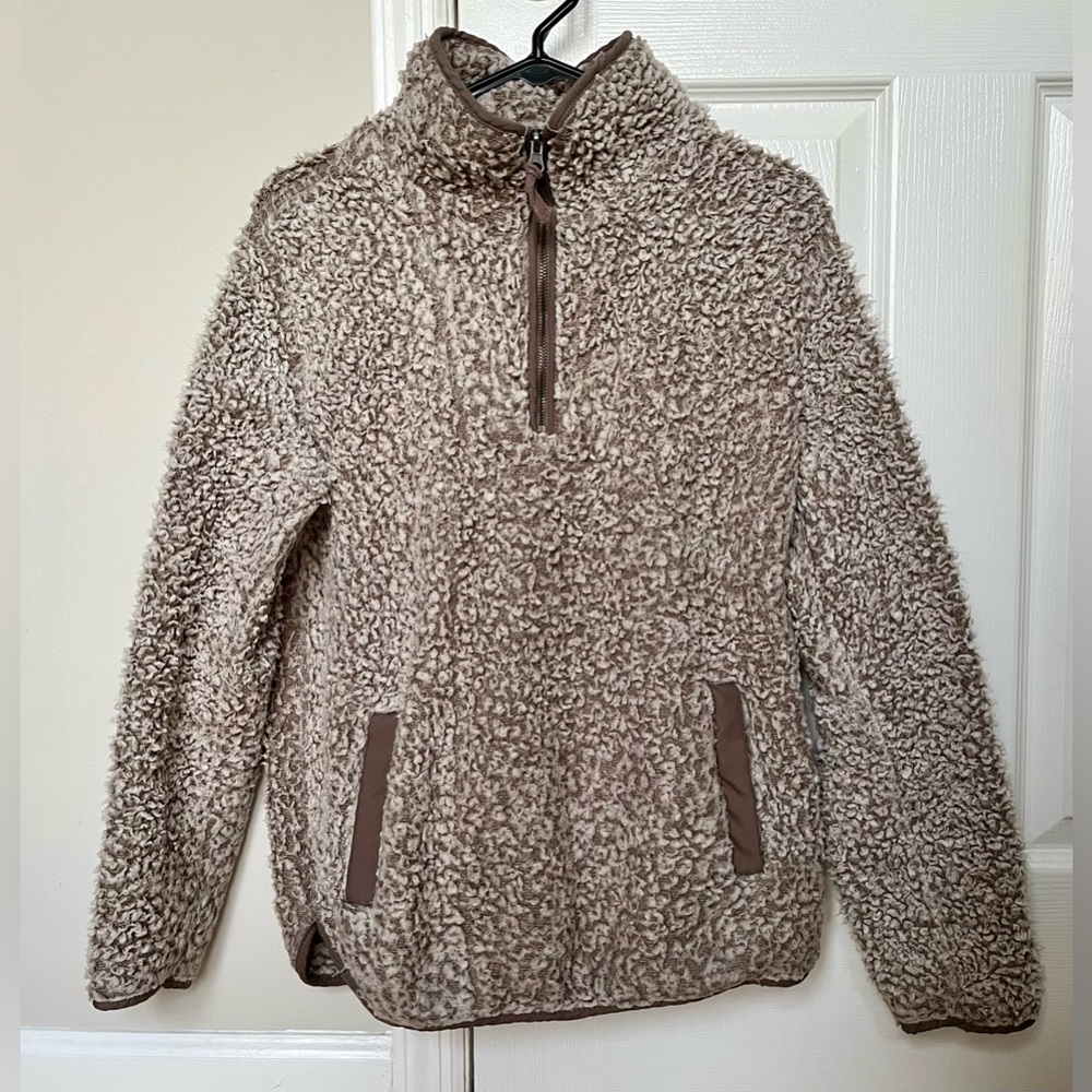 Altar’s State Fuzzy quarter zip